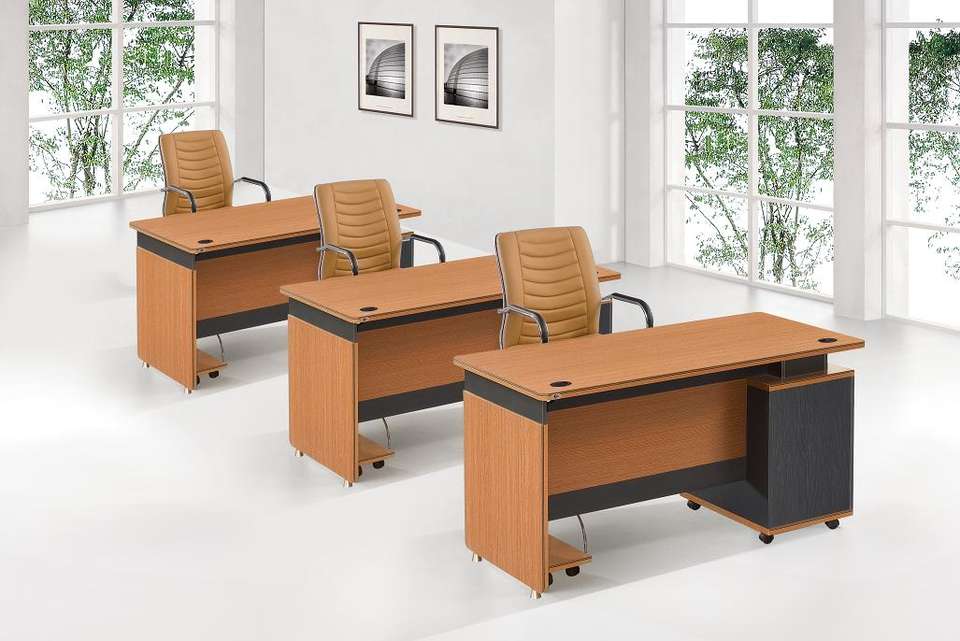 China Manufacturer Supply Custom Woodiness+Iron Luxury Office Table Desks Wood Sets